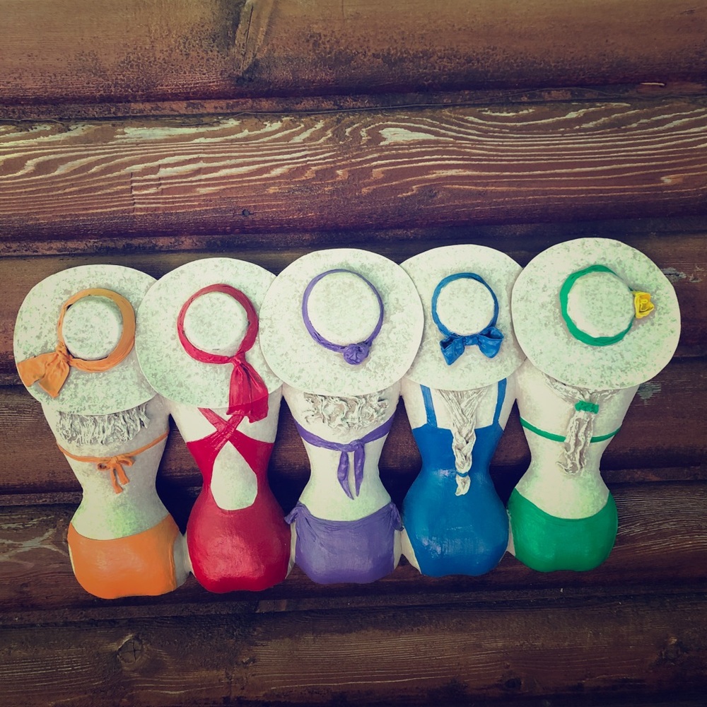 5 bathing beauties mache wall hanging